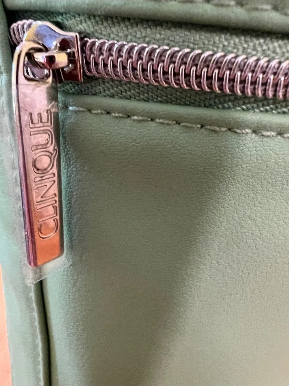 Clinique Green Round Makeup Bag